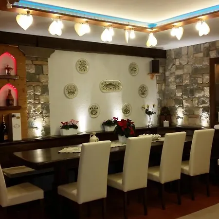 Accanto Al Focolare 2 Bed & Breakfast