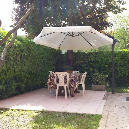 Accanto Al Focolare 2 Bed & Breakfast