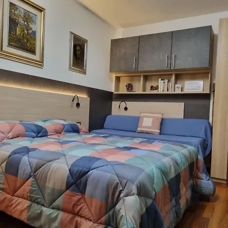 Accanto Al Focolare 2 乌迪内