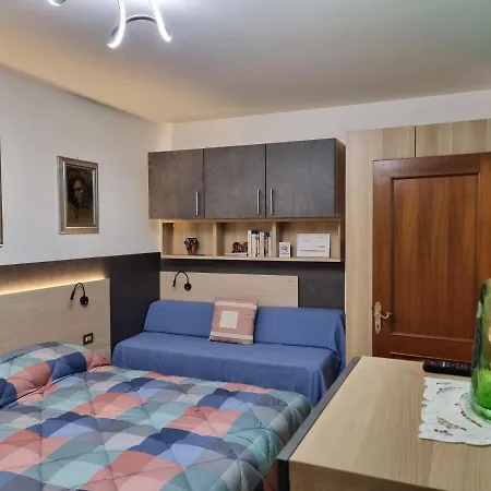 Accanto Al Focolare 2 3* Udine