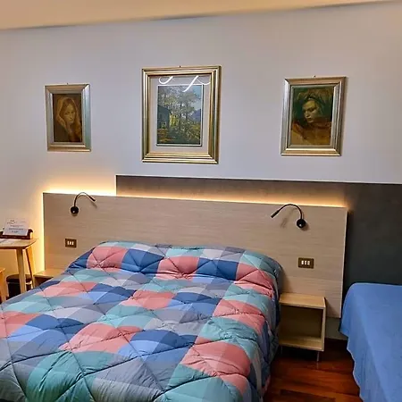 Accanto Al Focolare 2 فندق مبيت وإفطار 3*