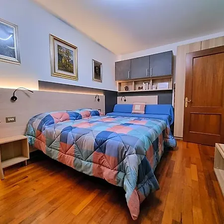 Accanto Al Focolare 2 فندق مبيت وإفطار 3*