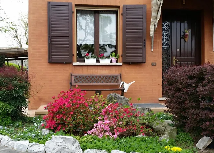 Accanto Al Focolare 2 3* Udine